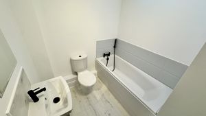 Photo 27- click for photo gallery